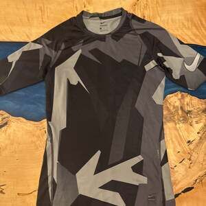 Nike Pro Combat Dri-Fit Compression Shirt Camo Short Sleeve Training Gym